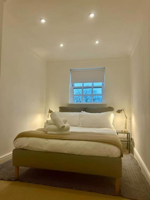 윈저 Epic Location, Views & Large Private Terrace 아파트 외부 사진