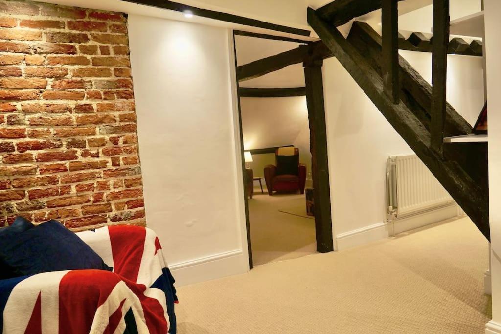 윈저 Epic Location, Views & Large Private Terrace 아파트 외부 사진